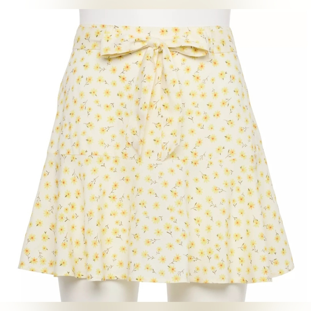 NWT Juniors SO XSmall Flounce Mini Skirt